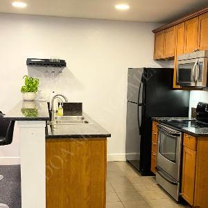 Luxury condo in the heart of LA