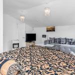 Edinburgh Royal Infirmary Hospital Airport Free Moet And Parking Daily Breakfast