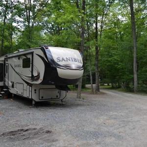 Site V Full Hookup up to 43ft Site ONLY