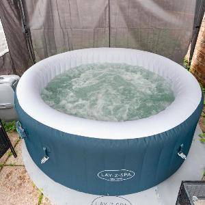 Open Mind Property - Hot Tub 4 Bedrooms & Free Parking