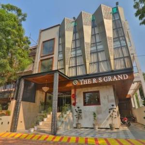 Hotel The R S Grand Agra