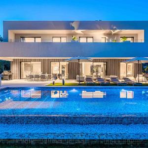 Gotmar Beach Is A Modern
