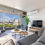 Harbour Edge 606