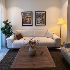 Unique Two Bedroom Apartment -Lustica Centrale