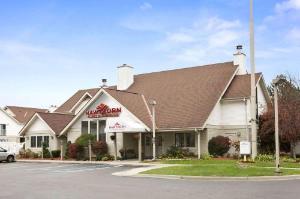 Hawthorn Suites of Troy, Troy