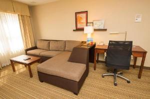 Hawthorn Suites by Wyndham Erie, Erie