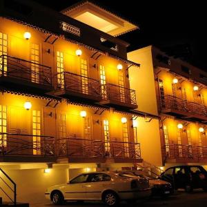 Garden Manor Hotel