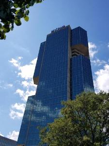 Hilton Alexandria Mark Center, Alexandria