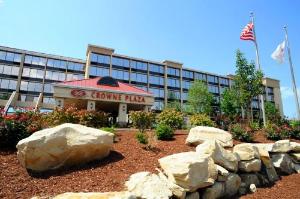 Crowne Plaza Cleveland Airport, an IHG Hotel, Middleburg Heights