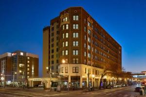 DoubleTree by Hilton Memphis Downtown, Memphis