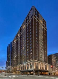Hotel Phillips Kansas City, Curio Collection By Hilton, Kansas City