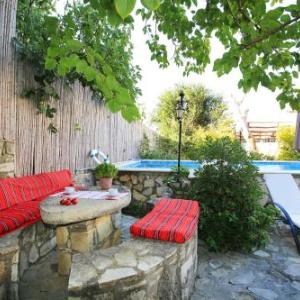 Villa Lithos