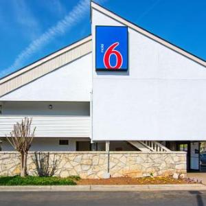 Motel 6-Charlotte NC - Airport hotel in Charlotte
