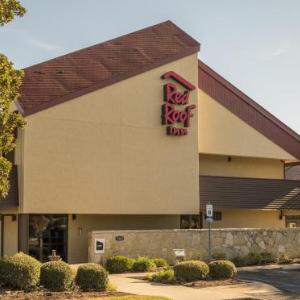 Red Roof Inn Detroit - Royal Oak/ Madison Heights