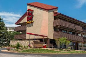 Red Roof Inn PLUS+ St. Louis - Forest Park / Hampton Ave., Saint Louis