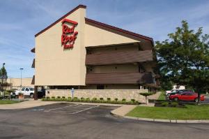 Red Roof Inn Akron, Akron