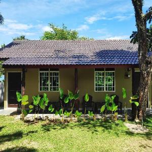 Sunset Bay Cottage