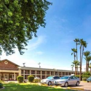 Howard Johnson by Wyndham Scottsdale Old Town