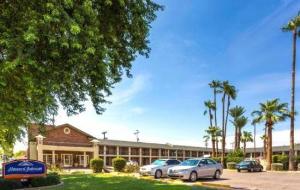 Howard Johnson by Wyndham Scottsdale Old Town, Scottsdale