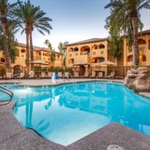 Hotels near Musical Instrument Museum - Holiday Inn Club Vacations Scottsdale Resort