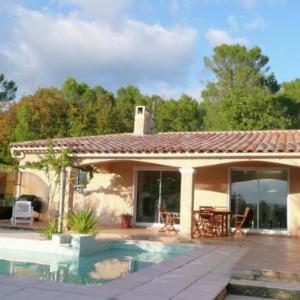 Beautiful Holiday Home in Cotignac France with Swimming Pool