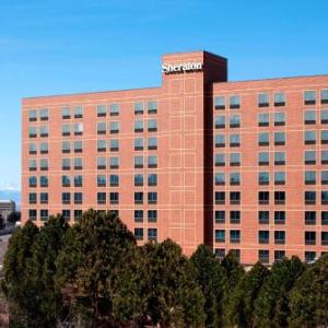 Broncos Park Powered by CommonSpirit Hotels - Sheraton Denver Tech Center Hotel