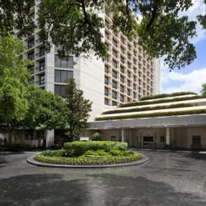 Houston’s First Baptist Church Hotels - The St. Regis Houston