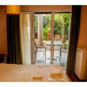 Yesim Suites