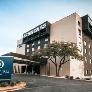 DoubleTree by Hilton Lubbock - University Area