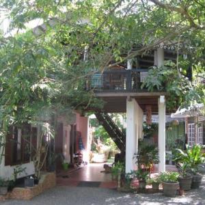 Hill Side Kings Villa (Colonial Bungalow)