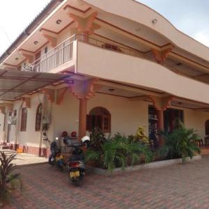 Motel Apple Five