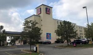 Days Inn by Wyndham Pittsburgh Airport, Coraopolis