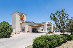 Super 8 by Wyndham Midland, Midland