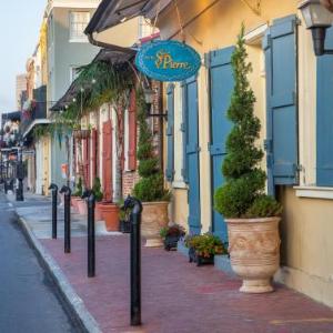 Hotels near Dillard University - Hotel St. Pierre French Quarter