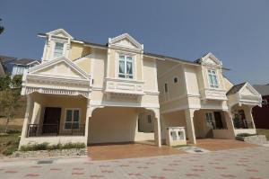Everia Villas Resort @ Bukit Gambang Resort City, Kuantan