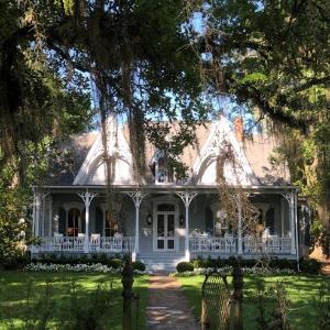 Hotels near Angola Prison Rodeo - St. Francisville Inn