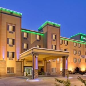 Hotels near Washington County Fairgrounds Arlington - Holiday Inn Express Fremont