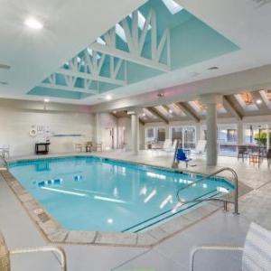 Orangewood Inn & Suites Kansas City Airport