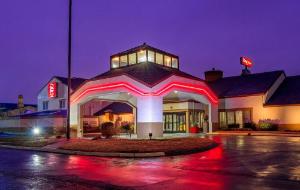 Red Roof Inn PLUS+ & Suites Knoxville West - Cedar Bluff, Knoxville