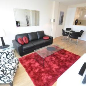 Neutral Bay Self-Contained Modern One-Bedroom Apartment (63BEN)