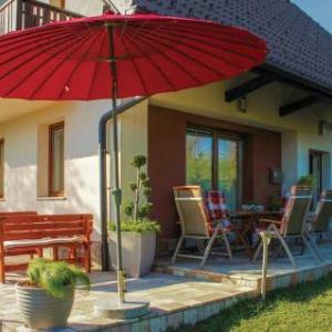 Three-Bedroom Holiday Home in Preserje