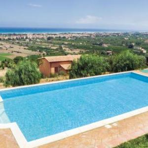 One-Bedroom Holiday Home in Campofelice Roccella