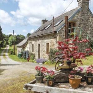 Three-Bedroom Holiday Home in St Tugdual