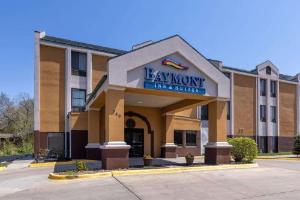Baymont by Wyndham Lawrence, Lawrence
