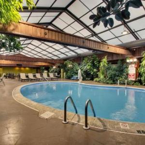 Greenfield Inn & Suites Elizabethtown KY I65 Exit 94