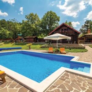 Two-Bedroom Holiday Home in Klana