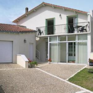 One-Bedroom Apartment in Vaux sur Mer