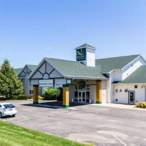 Quality Inn & Suites Stoughton