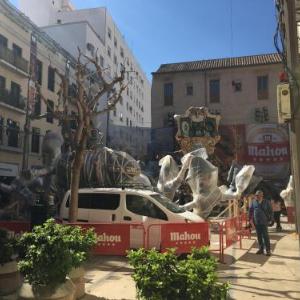 Travel Habitat Plaza del Pilar.