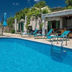 Family friendly house with a swimming pool Bol Brac - 12228